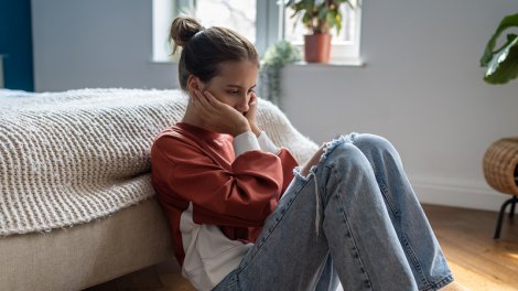 Psixoloq depressiyaya səbəb ola bilən vərdişlərdən danışdı