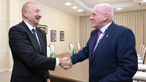 İlham Əliyev Birləşmiş Krallığın müdafiə üzrə dövlət nazirini qəbul etdi - FOTO