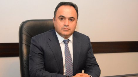 İcra başçısı 3 nəfərə vəzifə verdi
