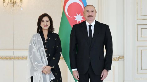 İlham Əliyev daha bir səfiri qəbul etdi - FOTO