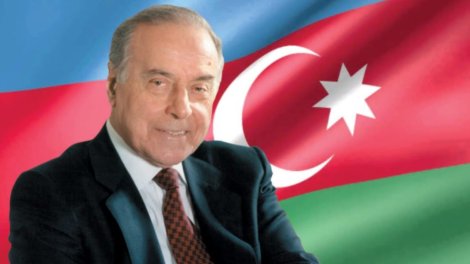 Heydər Əliyev - Müstəqil Azərbaycanın banisi