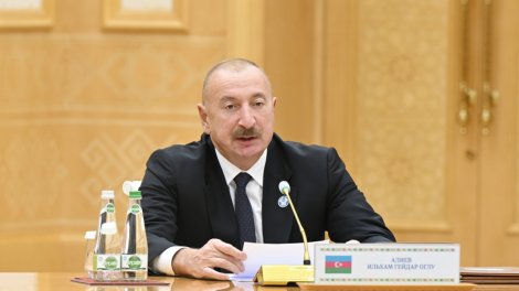Prezident: Azərbaycan regionun əsas nəqliyyat qovşaqlarından biri kimi mövqelərini möhkəmləndirir