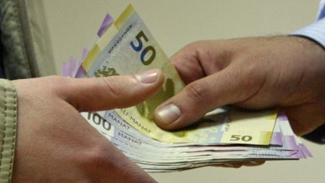 Yaxın qohumların dələduzluq əməlləri: Dəyən ziyan 5 milyon manata çatdı