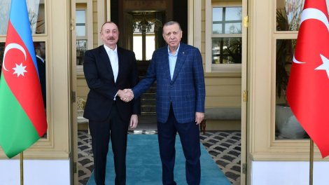 İlham Əliyev Respublika Günü münasibətilə Ərdoğanı təbrik etdi