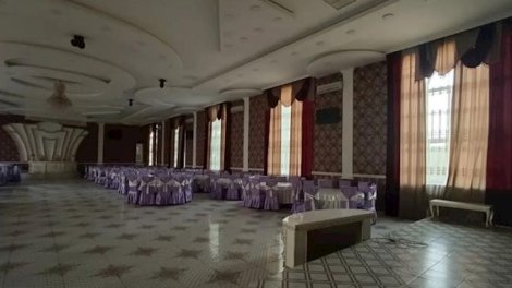 Azərbaycanda şadlıq evi 323 min manata hərraca çıxarıldı - FOTO