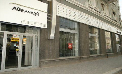 Bağlanan banklardakı əmanətlərin qaytarılmasına başlanılacaq - RƏSMİ