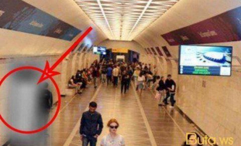 Bakı metrosunda gizli telefon var - Dəstəyi götürən zaman…