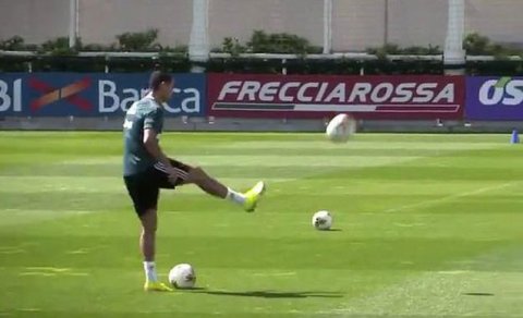 Ronaldodan inanılmaz hərəkət (VİDEO)