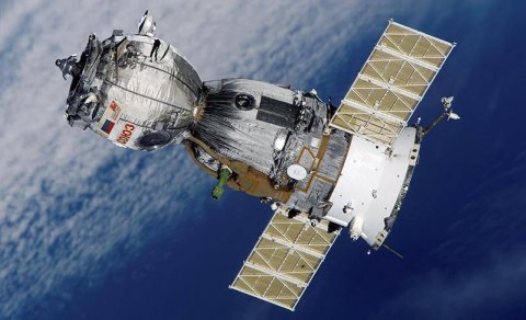 Rusiya NASA-ya müraciət etdi: Ayı birgə kəşf edək