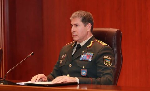Nazir ötən ay işdən çıxarılan polisi rəis təyin etdi