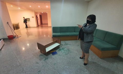 Sahibə Qafarova parlamentin binasına dəyən ziyanla tanış oldu - FOTO