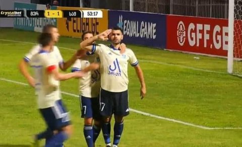 Azərbaycanlı futbolçu Gürcüstanda qol vurdu - Əsgər salamı verdi