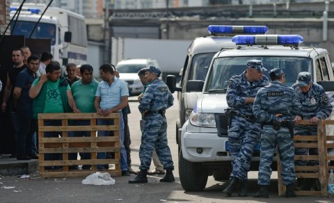 Sankt-Peterburqda azərbaycanlılarla ermənilər üz-üzə gəldi – OMON işə qarışdı