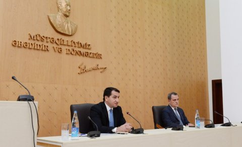 Ceyhun Bayramovla Hikmət Hacıyev brifinq keçirəcək
