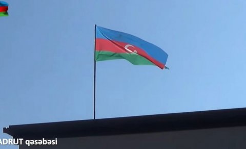 Azərbaycan bayrağı Hadrutun mərkəzində dalğalanır (VİDEO)