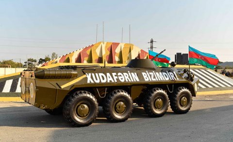 DSX-yə BTR-70M hədiyyə edildi - FOTO