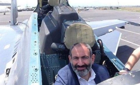 Paşinyanın selfi çəkdirdiyi hərbi texnikalar bir-bir məhv edilir (FOTO)