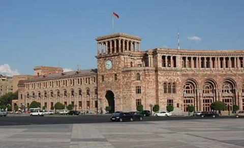 Ermənistan iflas edir: borc 8 milyardı ötdü