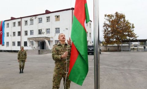 Prezident Füzuli, Cəbrayıl və Xudafərin körpüsündə Azərbaycan bayrağını qaldırdı - FOTOLAR