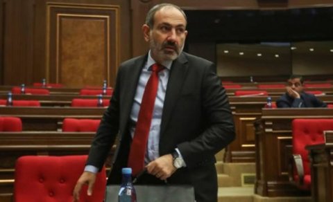 Müxalifət Paşinyana 2 saat vaxt verdi