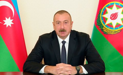 İlham Əliyev onları \