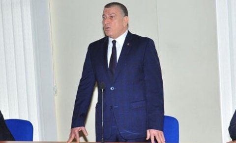 İcra başçısı müavinini işdən çıxardı