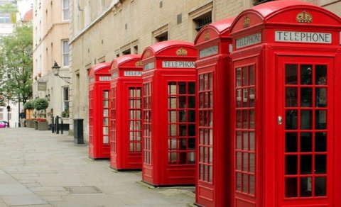 Bakıda London tipli taksofon kabinələrinin sayı artırılacaq - FOTO