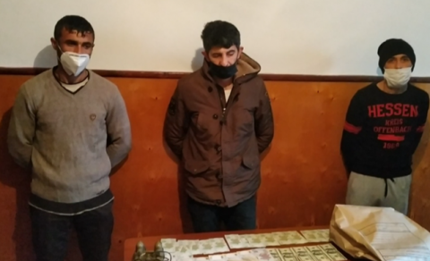 Saxta pul hazırlayanlar saxlanıldı - FOTO