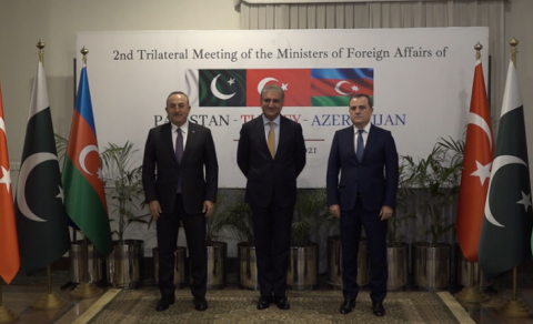 Pakistan, Türkiyə və Azərbaycan XİN başçıları görüşdü