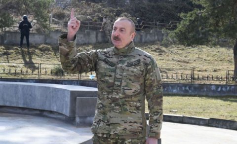 Bıçaqlarla toplara, tanklara qarşı vuruşaraq Şuşanı aldıq - İLHAM ƏLİYEV