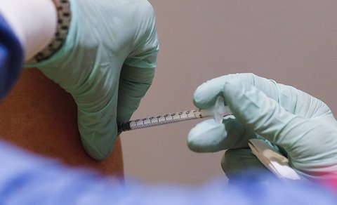 Koronavirusdan sağalanlara da vaksin vurulacaq?