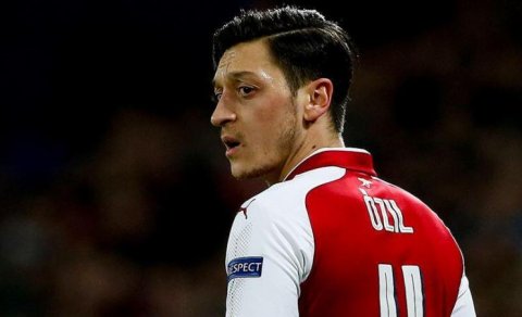 Məsut Özil “Arsenal”la yollarını ayırdı: “Fənərbaxça”ya keçəcəyi gözlənilir