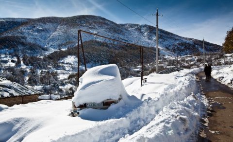 43 sm qar, 2.7 metr dalğa, duman... - Faktiki hava