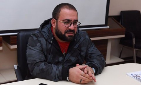 Şairin qardaşı rüşvət vermədi, icra məmurunun qəzəbinə gəldi
