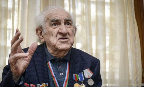 Tofiq Bakıxanova “Şərəf” ordeni verildi