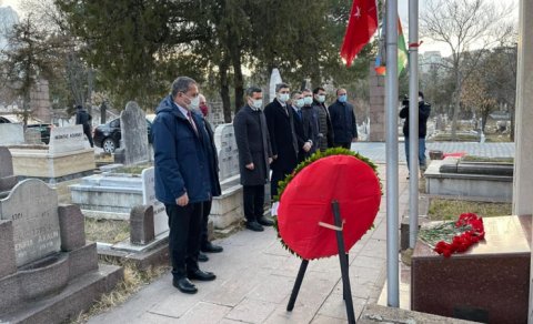 Məhəmməd Əmin Rəsulzadənin məzarı ziyarət edildi - FOTO