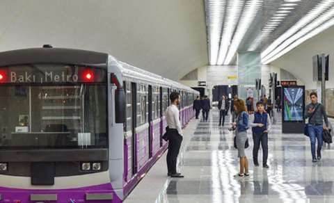 Bakı metrosunda stansiya rəislərinin yeri dəyişdirildi