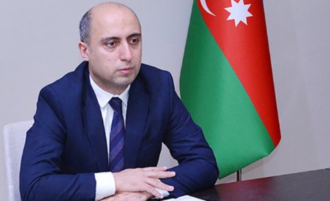 Emin Əmrullayev 35 yaşadək olan gənc müəllimlərin sayını açıqlayıb