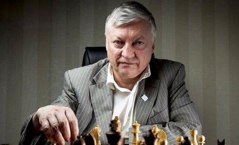 Anatoli Karpov: “Kasparovun arxasında Azərbaycan dayanmışdı, bundan sonra necə nankor olmaq mümkündür?!”