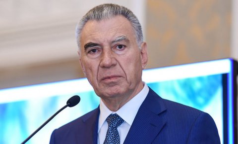 Əli Həsənova 2 milyardlıq korrupsiya ittihamı - İstintaqda dindirilib