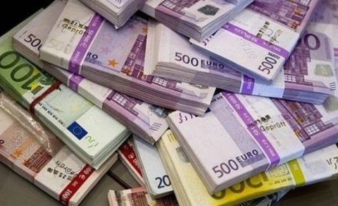 Kibercinayətkarlar Çexiya banklarından 54 milyon avro oğurladı