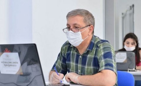 Direktor olmaq istəyənlər imtahanlarda biabırçı nəticə göstərdilər