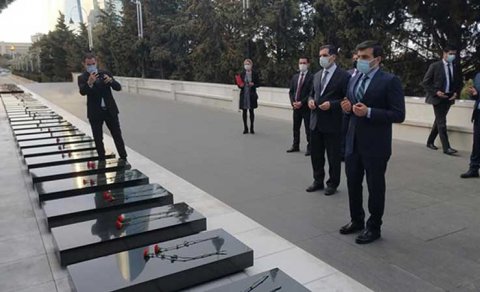 Səlçuk Bayraktar Bakıya gəldi (FOTOLAR)