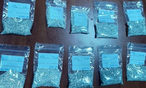 Ölkəyə külli miqdarda brilyant gətirilməsinin qarşısı alındı