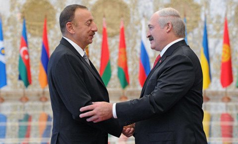 İlham Əliyev ilə Lukaşenkonun qeyri-rəsmi görüşü oldu