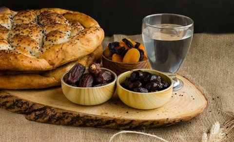 Ramazanın ilk gününün duası, imsak və iftar vaxtı