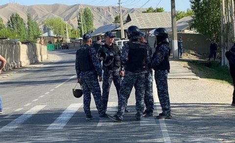 Qırğızıstan Tacikitanla sərhəddən 30 minə yaxın vətəndaşını təxliyə edib