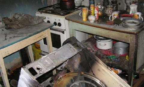 Qəbələdə qaz sobası partladı, ölən var