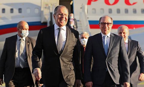 Lavrov Ermənistandadır