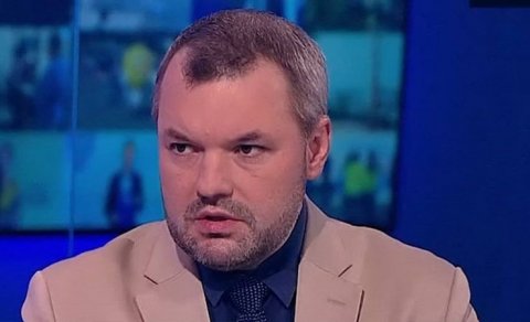 Dmitri Solonnikov: “İrəvan “pis oyunda yaxşı mina oyunu” oynamağa çalışır”